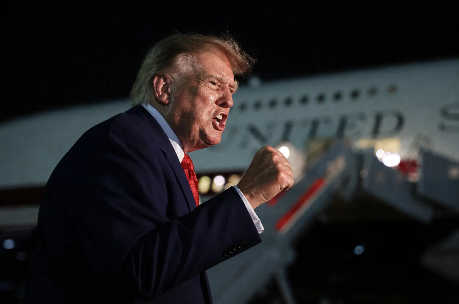 Image de « L’Iran s’effondre complètement » : la déclaration de Trump face à la crise économique réelle et aux nouvelles sanctions américaines